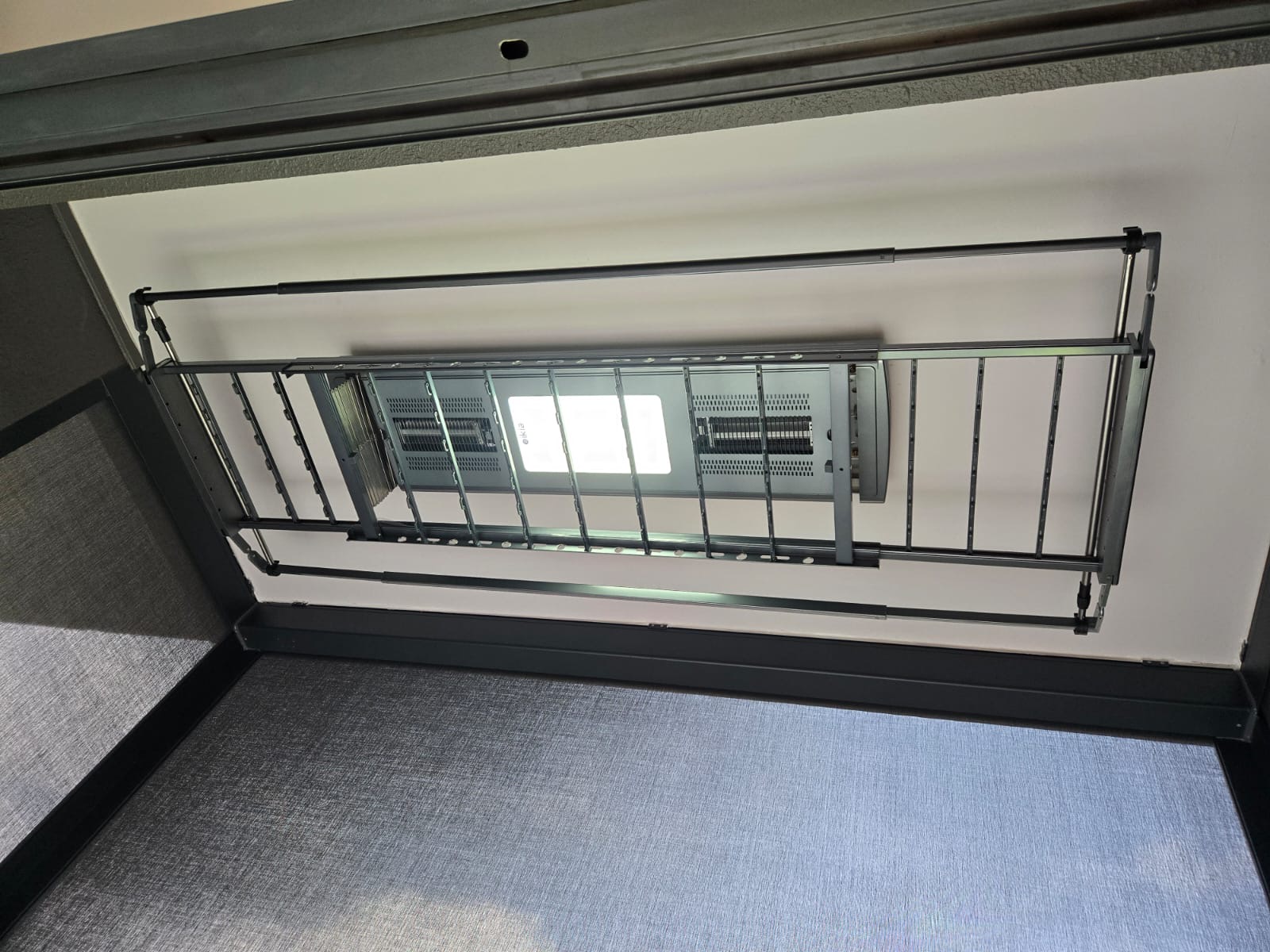 SkyLift Automated Laundry Rack - 4.2m drop down from ceiling - Image 6